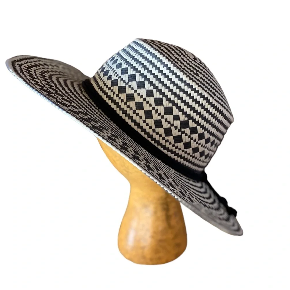 Bohemian 100% Recycled Polyester Woven Black and Cream Hat Excellent Condition